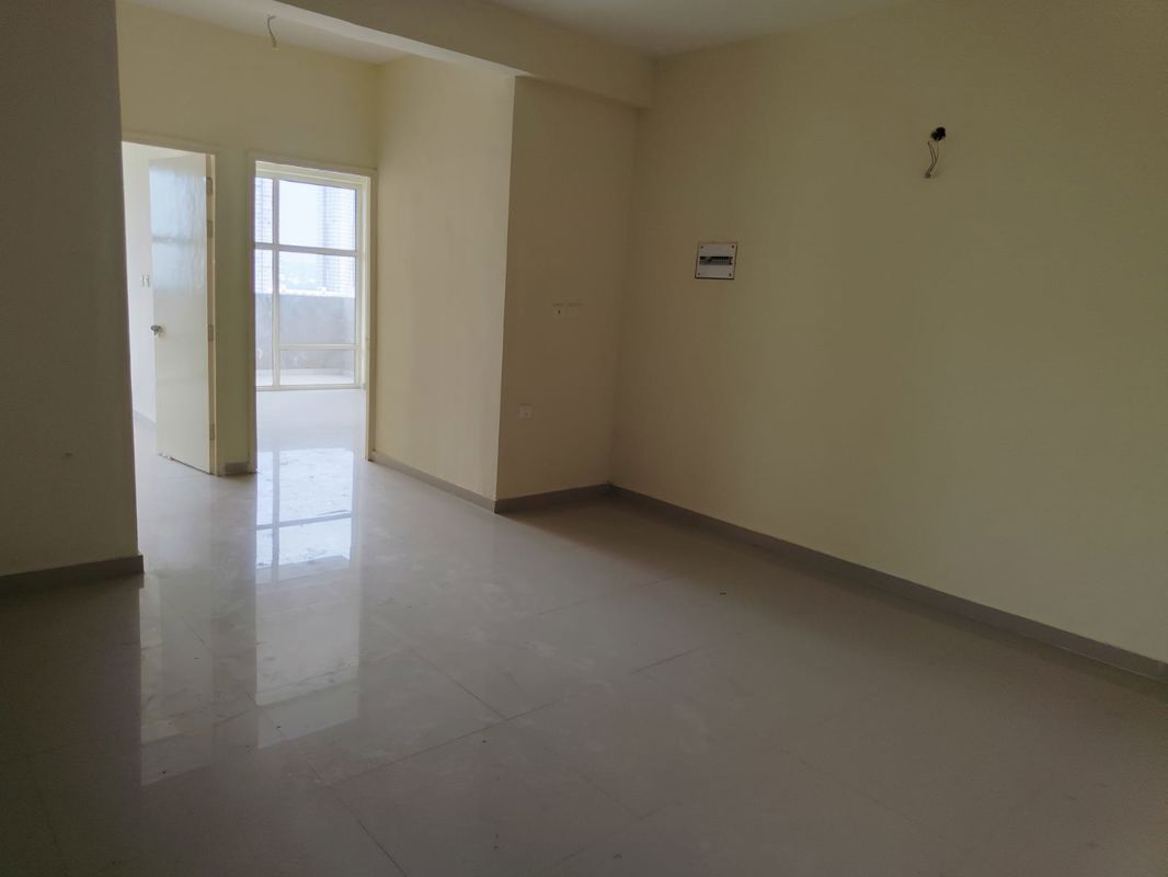 2 BHK Apartment For Rent in Pyramid Midtown
