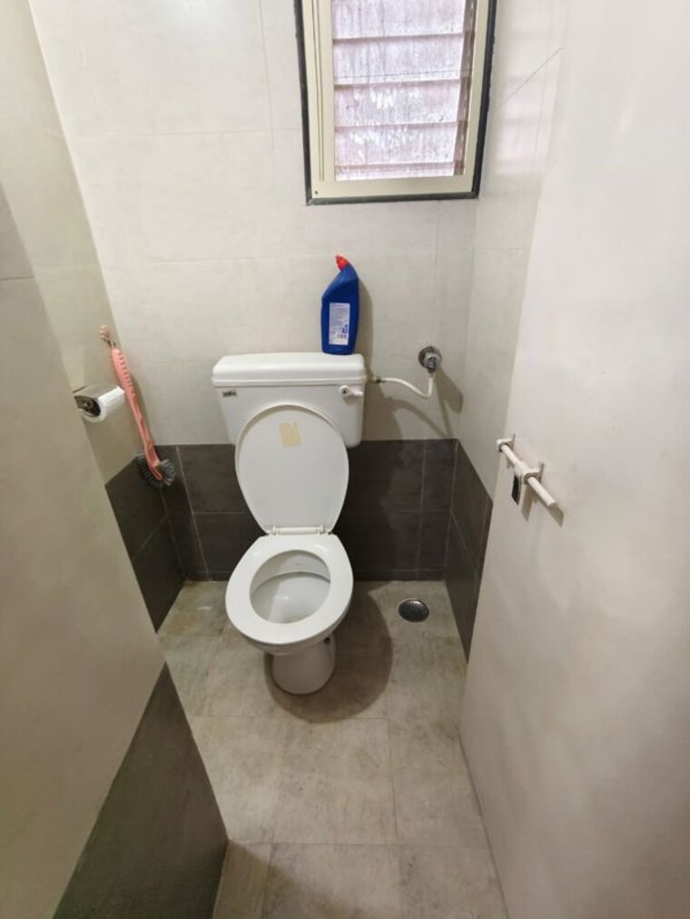 Bathroom, puranik-aarambh 1 Bedroom 450 Sq.Ft. Apartment In Ghodbunder Road Thane 10212223