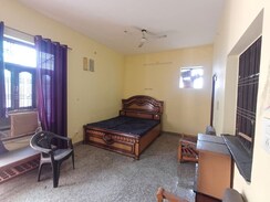 2 BHK Apartment For Rent in Nandani Enclave