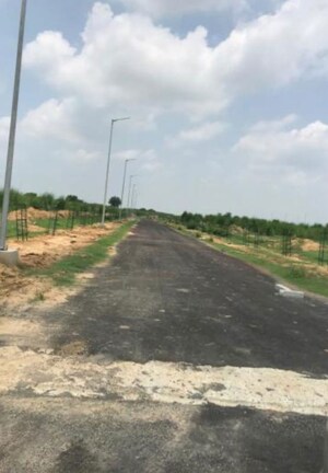  Plot For Sale in Gaur Yamuna City