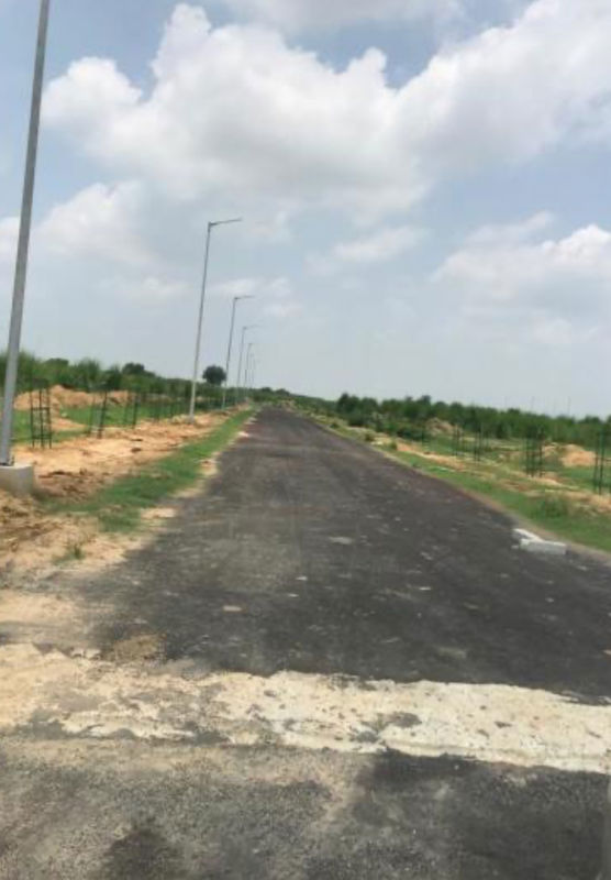 Plot For Sale in Gaur Yamuna City