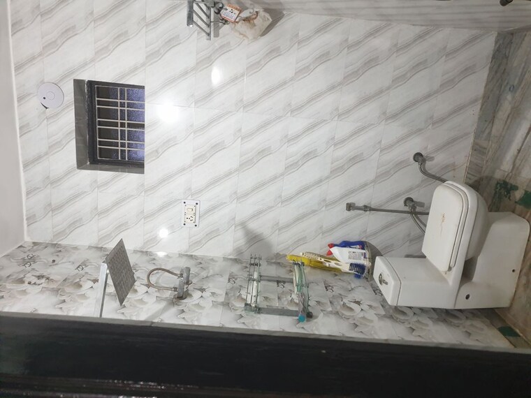 Bathroom, sector 16 2 Bedroom 1250 Sq.Ft. Independent House In Sector 16 Faridabad 10212401