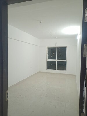 Room in 1 BHK Apartment at Sushanku Avenue 36, Goregaon West – for Rent