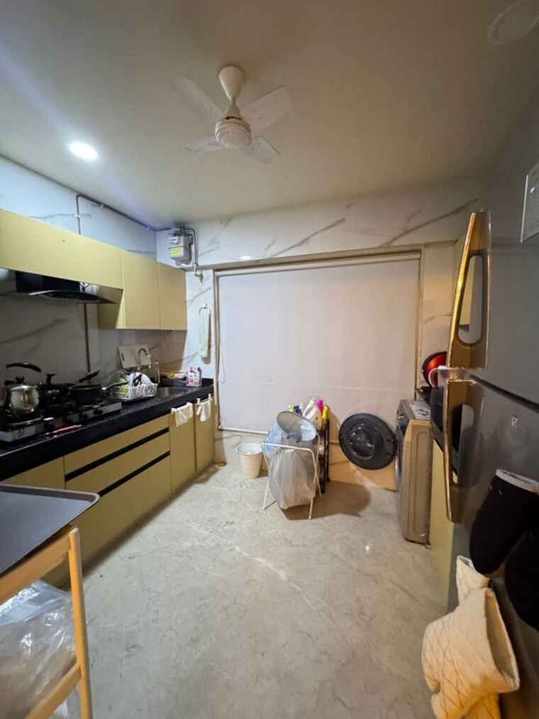 Kitchen, bandra west 3 Bedroom 1100 Sq.Ft. Apartment In Bandra West Mumbai 10212418