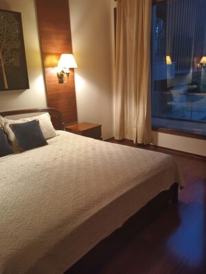 Bedroom in 3 BHK Builder Floor at Defence Colony – for Rent