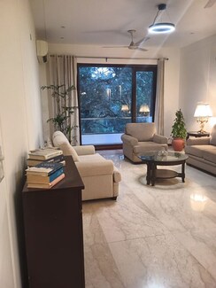 3 BHK Builder Floor For Rent in Defence Colony