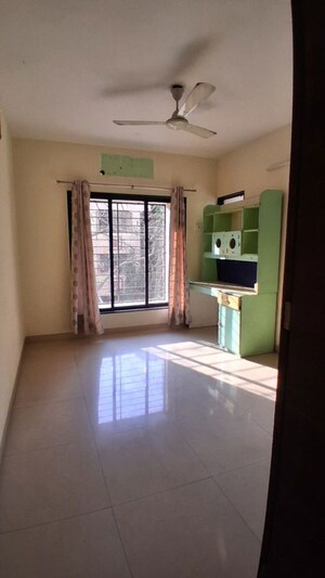 Hall in 2 BHK Apartment at Shikhar Kunj Malad, Malad East – for Rent
