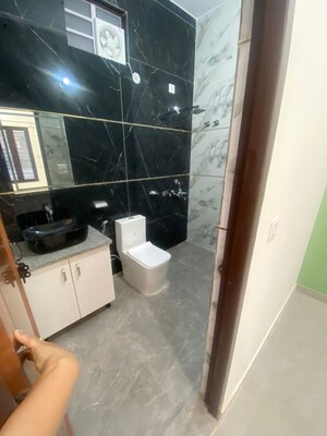 Master Bedroom in 3 BHK Builder Floor at Dehrakhas – for Rent