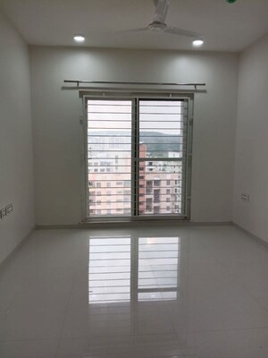 Room in 3 BHK Apartment at Ganga Legend, Bavdhan – for Rent