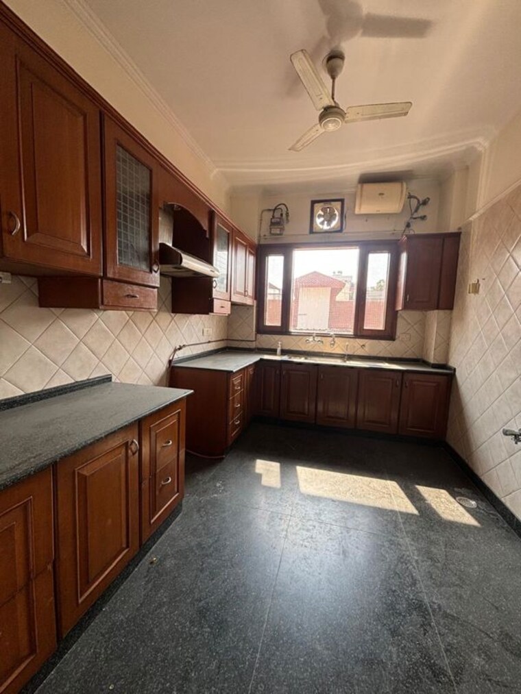 Kitchen, vasant vihar 4 Bedroom 2400 Sq.Ft. Builder Floor In Vasant Vihar Delhi 10212508