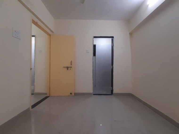 Room, goregaon east 2 Bedroom 477 Sq.Ft. Apartment In Goregaon East Mumbai 10212516