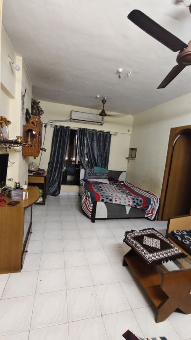 Living Room, gokul-garden-chs 1 Bedroom 600 Sq.Ft. Apartment In Kandivali East Mumbai 10212518