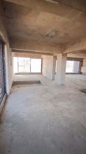 Room in 3 BHK Apartment at DLH Legacy, Juhu – for Sale