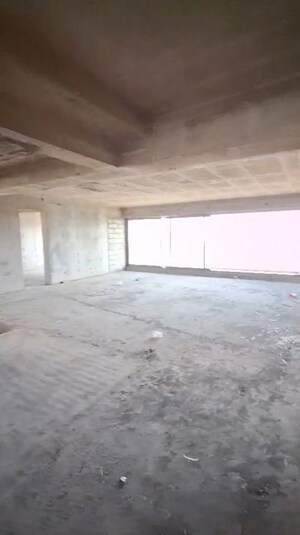 Room in 3 BHK Apartment at DLH Legacy, Juhu – for Sale