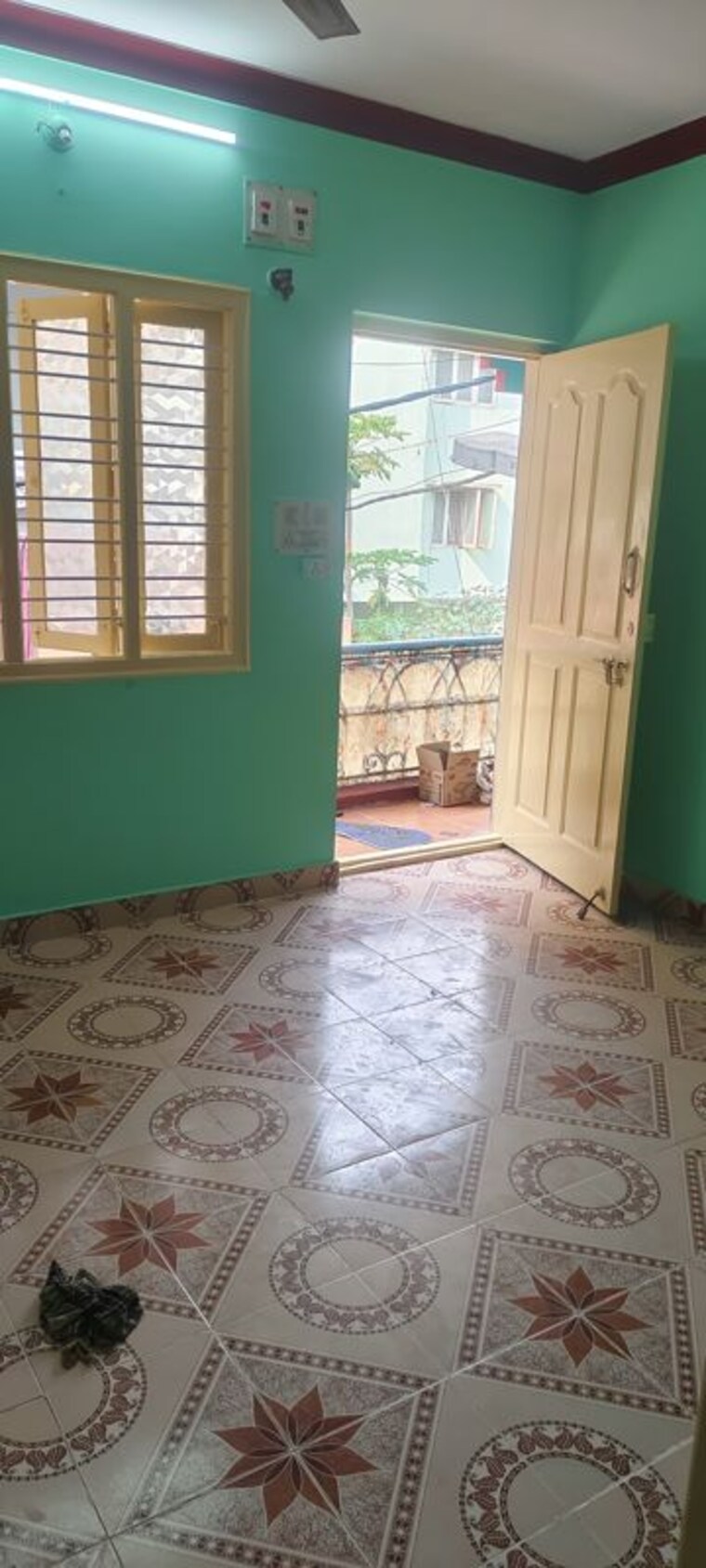Room, jeevan bima nagar 1 Bedroom 400 Sq.Ft. Independent House In Jeevan Bima Nagar Bangalore 10212544