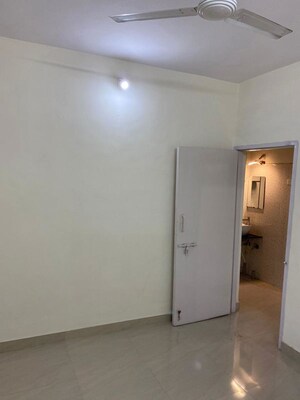 Room in 1 BHK Apartment at Sai Mahal, Nerul – for Rent