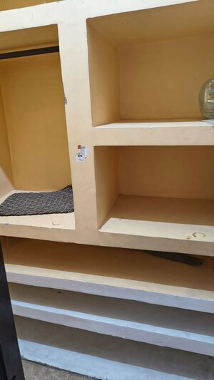 Bedroom in 2.5 BHK Independent House at Chinhat – for Rent