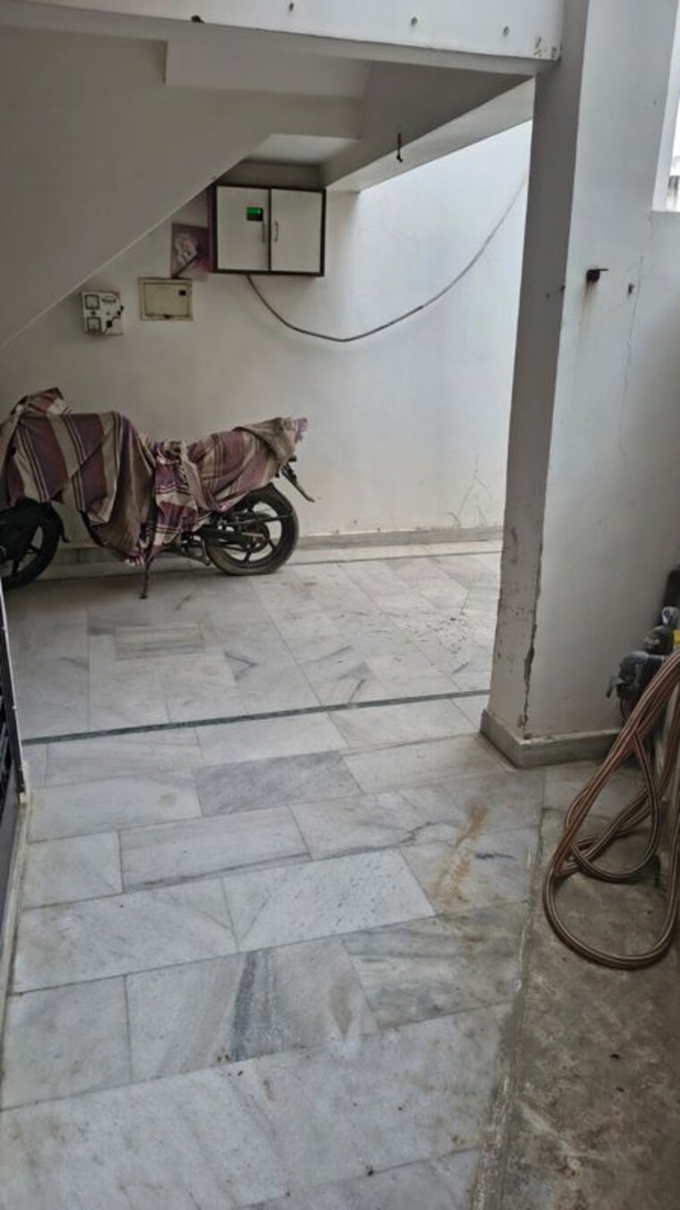  Parking, chinhat 2.5 Bedroom 1600 Sq.Ft. Independent House In Chinhat Lucknow 10212560