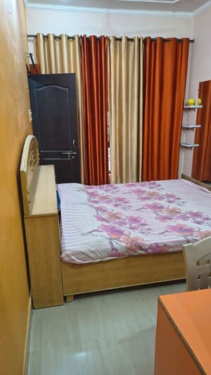 Bedroom in 2.5 BHK Independent House at Chinhat – for Rent