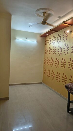 Room in 2.5 BHK Independent House at Chinhat – for Rent