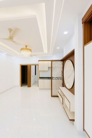 Kitchen in 3 BHK Builder Floor at ML 73 Avenue, Sector 73 – for Sale