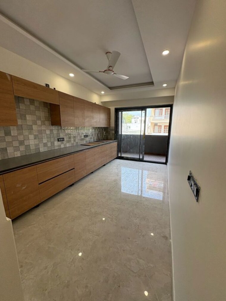 Kitchen, ansal-plaza-sector-23 3 Bedroom 1850 Sq.Ft. Builder Floor In Sector 23 Gurgaon 10212581