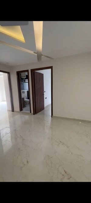 Room in 3 BHK Apartment at Palam Vihar Residents Association, Palam Vihar – for Rent