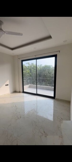 Room in 3 BHK Apartment at Palam Vihar Residents Association, Palam Vihar – for Rent