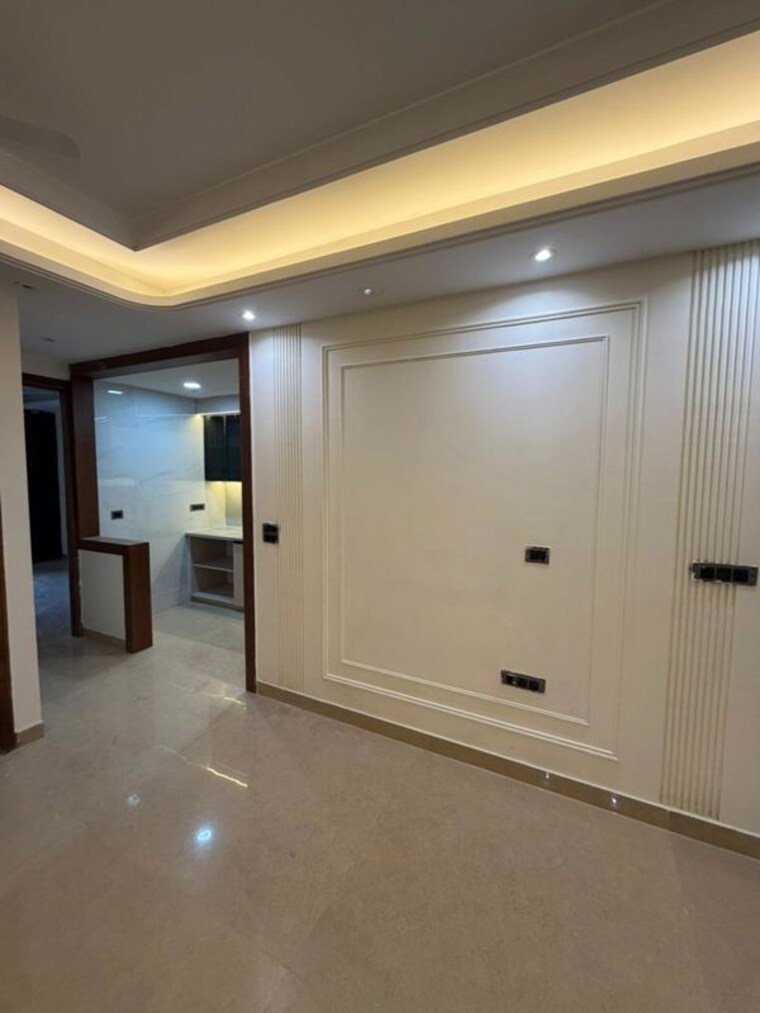 Room, chattarpur 3 Bedroom 6000 Sq.Ft. Apartment In Chattarpur Delhi 10212623