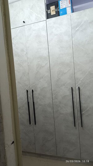 Furnished Amenities in 2 BHK Apartment at Gomti Nagar – for Rent