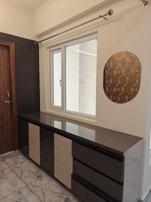 Furnished Amenities in 4 BHK Apartment at Kulhan – for Rent