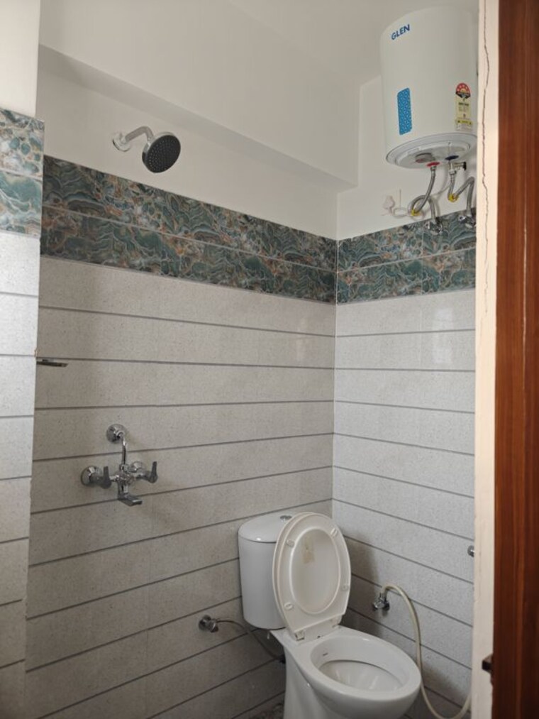 Bathroom, kulhan 4 Bedroom 2080 Sq.Ft. Apartment In Kulhan Dehradun 10212635
