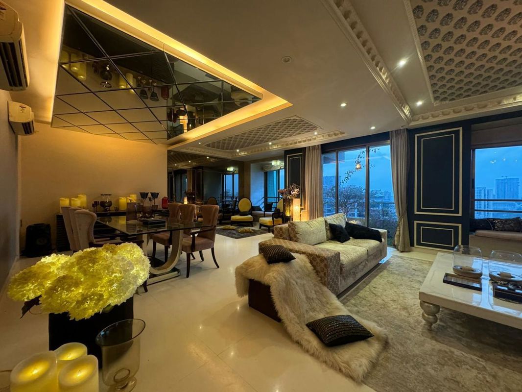5 BHK + Extra Room Apartment For Rent in Oberoi Springs