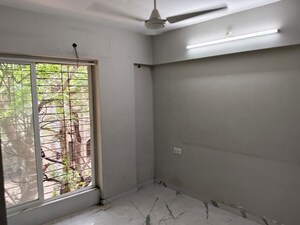 Room in 2 BHK Apartment at Vile Parle West – for Sale
