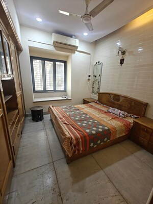 Bedroom in 2 BHK Apartment at Shivaji Park – for Rent