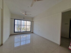 Room in 2 BHK Apartment at Bhoomi Midas, Kurla – for Rent