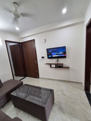 Furnished Amenities in 2 BHK Builder Floor at RWA Residential Society, Sector 40 – for Rent