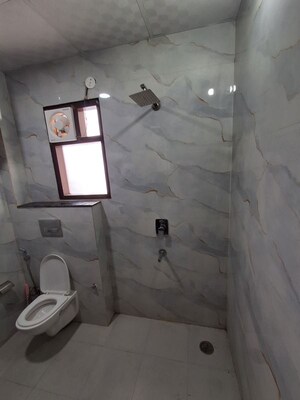 Bathroom in 2 BHK Builder Floor at RWA Residential Society, Sector 40 – for Rent