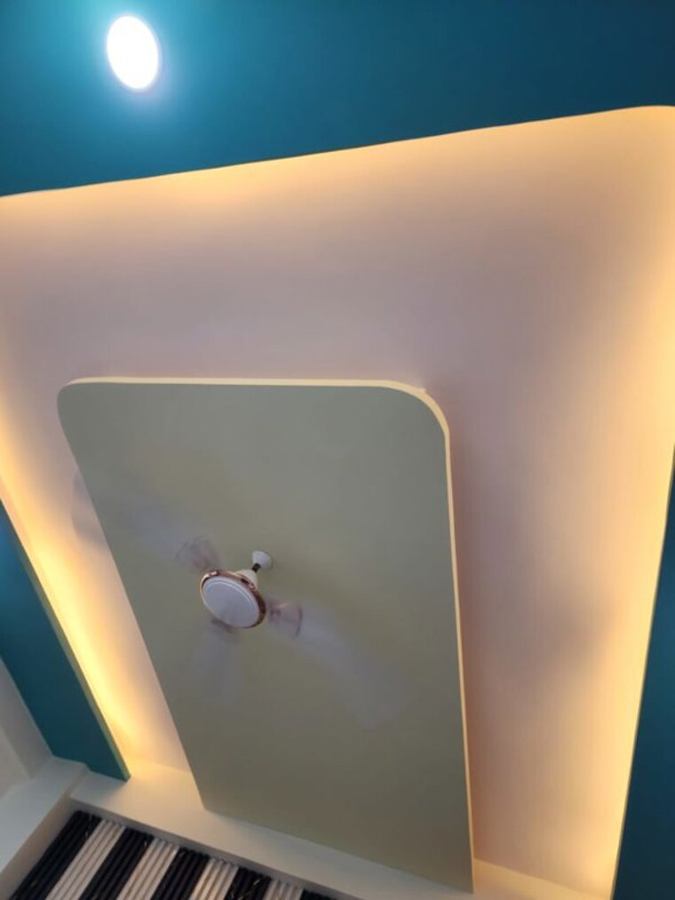 Other, sector 73 4 Bedroom 1650 Sq.Ft. Builder Floor In Sector 73 Noida 10212696