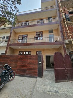 3 BHK + Study Room Independent House For Sale in Beta I Greater Noida