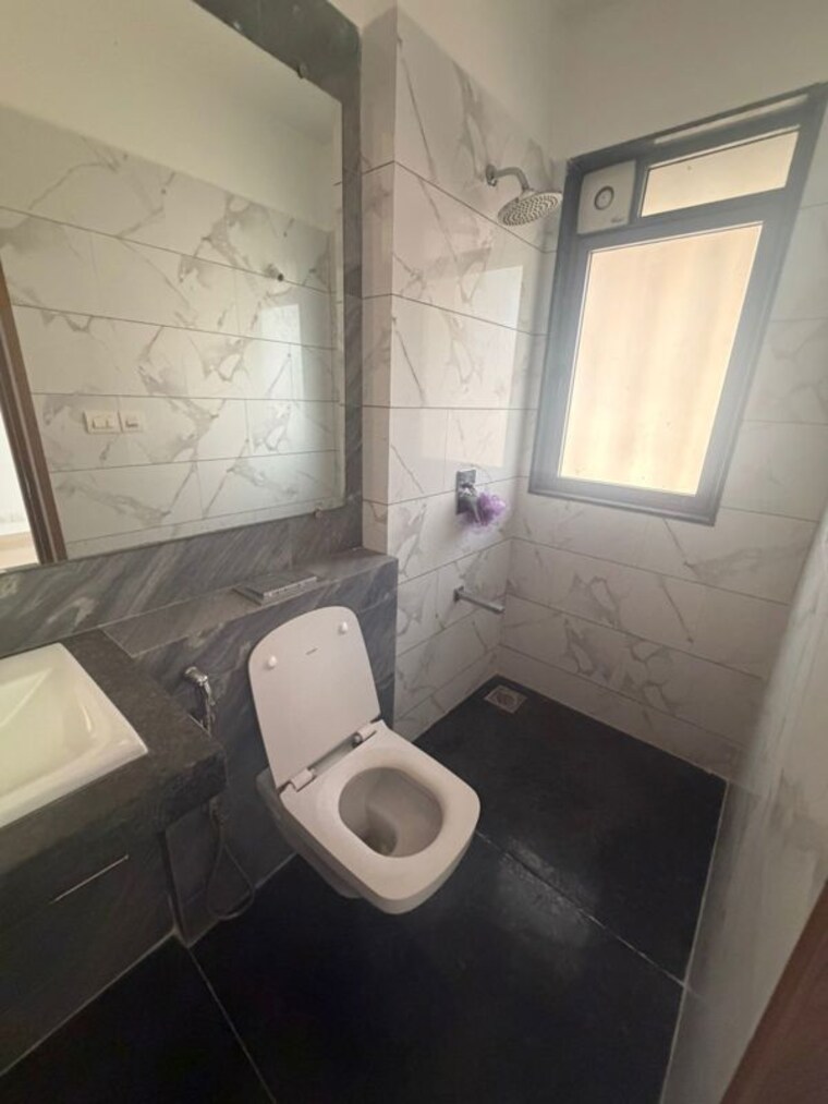 Bathroom, kalpataru-the-sunrise 2 Bedroom 650 Sq.Ft. Apartment In Kolshet Road Thane 10212727
