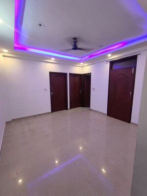 Room in 2 BHK Builder Floor at Malviya Nagar – for Rent