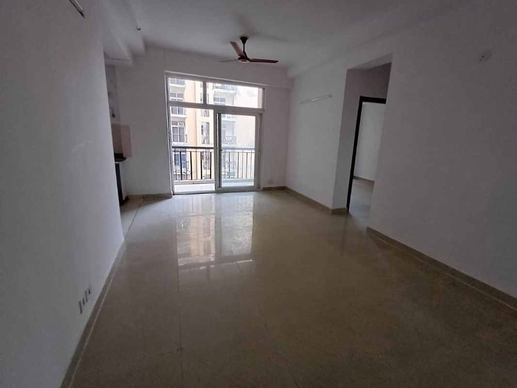 2.5 BHK + Study Room Apartment For Rent in Supertech Cape Town