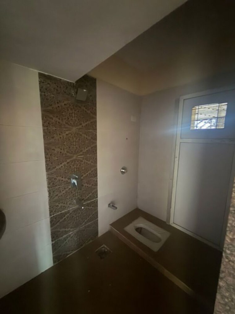 Bathroom, siddhi-highland-park-phase-2 1 Bedroom 450 Sq.Ft. Apartment In Kapur Bawdi Thane 10212735