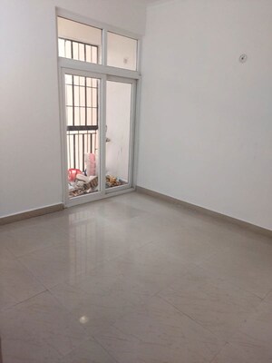 2 BHK Apartment For Rent in Nirala Estate, Tech Zone 4 Greater Noida