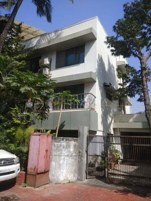  Plot – Exterior View View at Juhu - for Sale