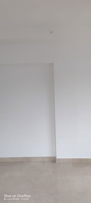 Room in 4 BHK Apartment at Lokhandwala Harmony, Worli – for Rent