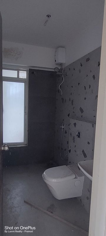 4 BHK + Pooja Room,Servant Room,Study Room,Extra Room Apartment For Rent in Lokhandwala Harmony