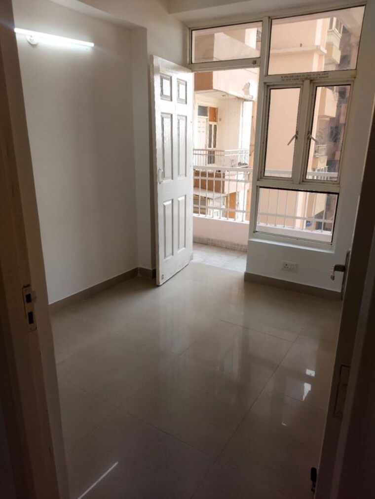 Room, nimbus-the-hyde-park 3 Bedroom 1320 Sq.Ft. Apartment In Sector 78 Noida 10212761