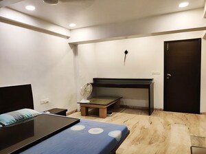 Bedroom in 4 BHK Villa at Juhu – for Sale